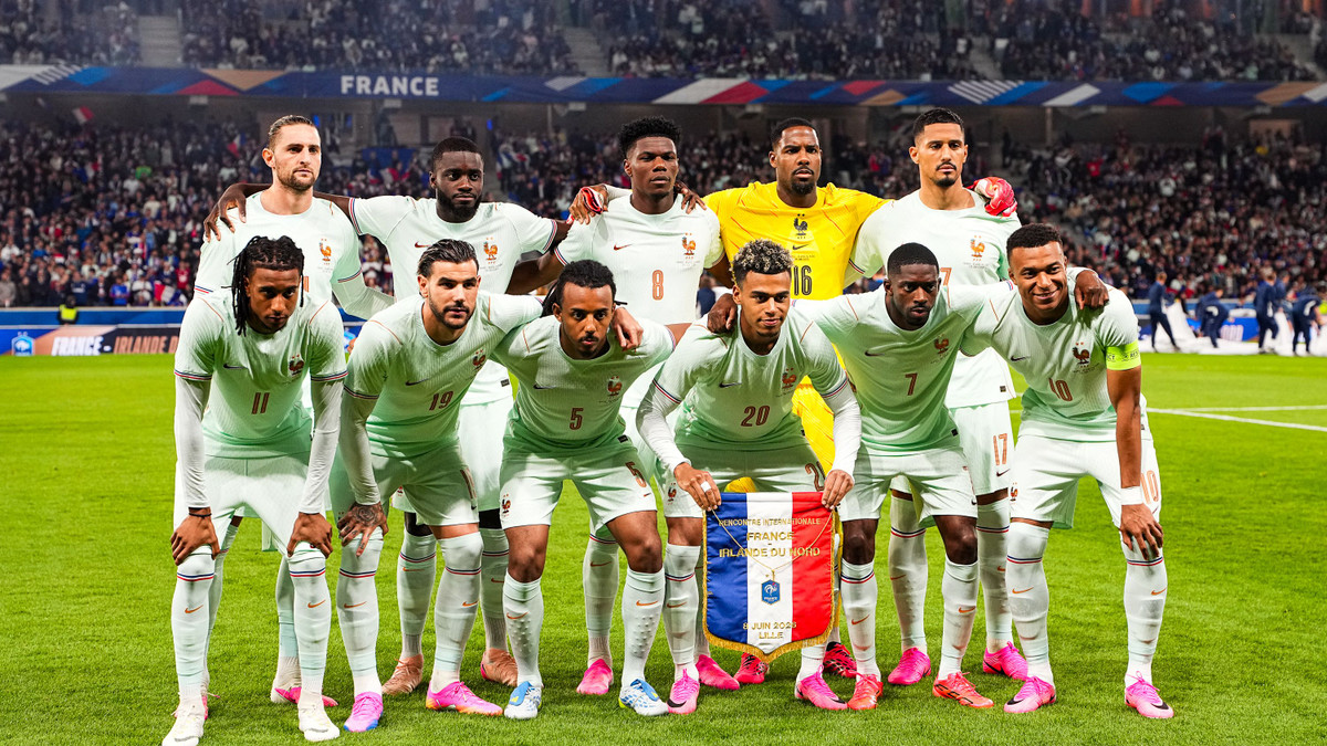 Équipe de France : Mbappé, Dembélé, Olise... Lizarazu annonce déjà un changement tactique pour la Coupe du Monde ?