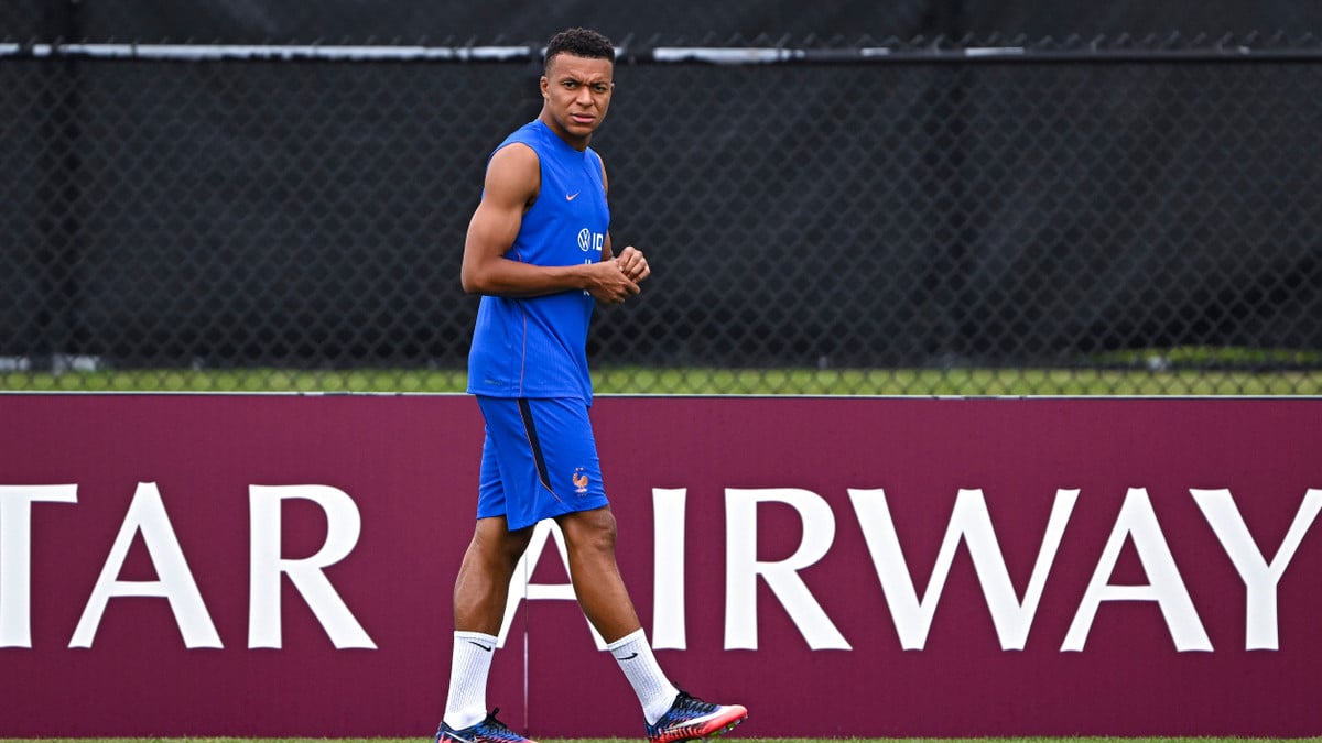 Equipe de France : Après les insultes racistes, Didier Deschamps donne des nouvelles de Kylian Mbappé !