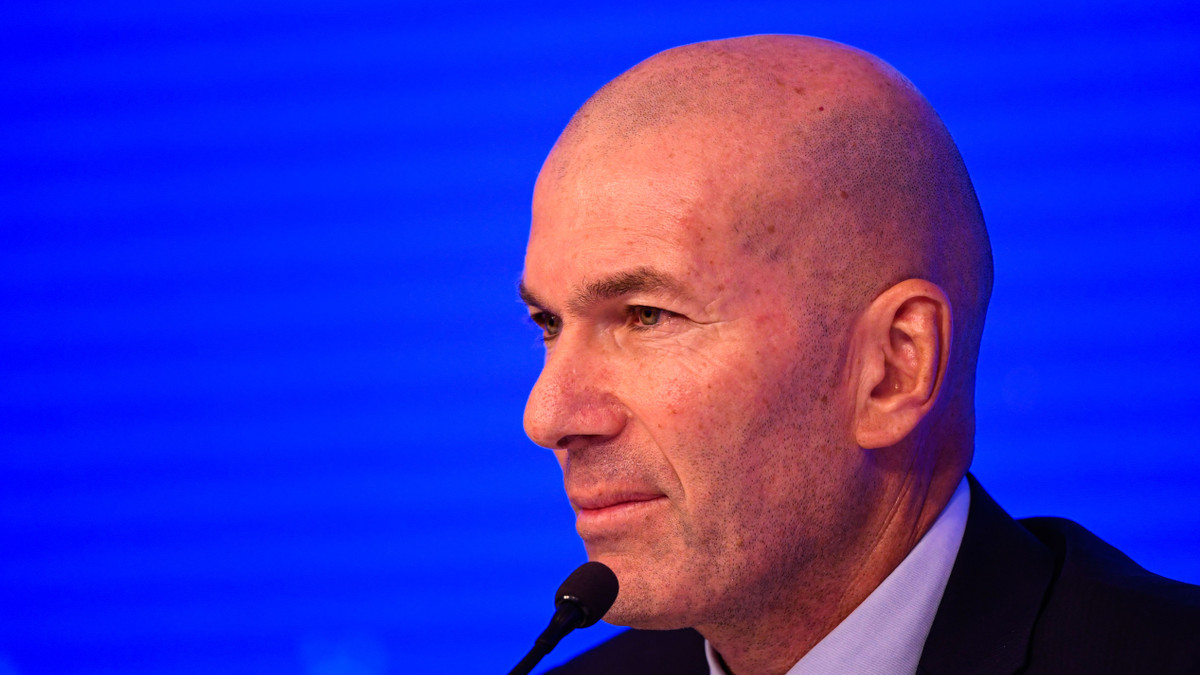 Equipe de France : Zinedine Zidane ne veut pas faire comme Didier Deschamps, voilà les premiers changements prévus par le nouveau sélectionneur !