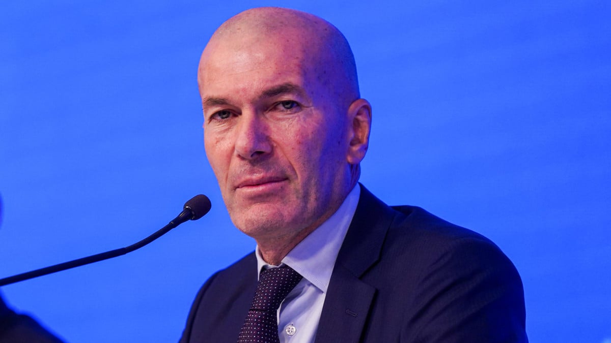 «Je me suis fait déchirer» : Zinedine Zidane s'est fait bizuter, le sélectionneur de l'équipe de France n'a plus jamais refait cette erreur depuis !