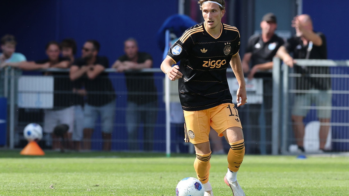 Avant son transfert au PSG, Mika Godts a répondu à une grosse accusation en Belgique : «J’ai toujours été transparent à ce sujet»