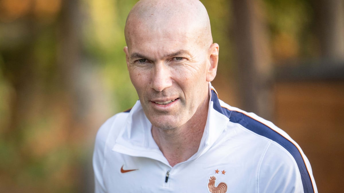 «Je me demandais s'ils savaient qui j’étais» : Le moment de stress en équipe de France avant de croiser Zinédine Zidane