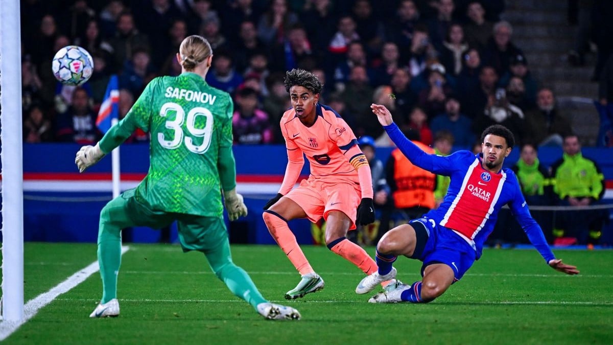 « C'est plus fort que lui » : ce problème de Matvey Safonov qui interpelle au PSG !