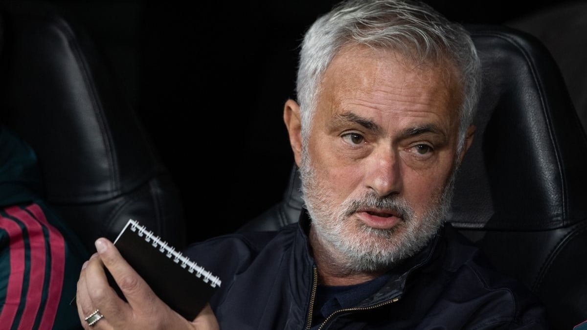 Real Madrid : les idées de José Mourinho pour battre le FC Barcelone dimanche