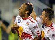 Thierry Henry deux passes et un rate