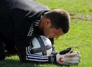 Vercoutre taille les jeunes de lOL