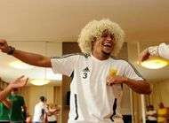 Tevez pense a arreter