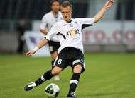 Angers et Istres dos a dos