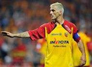 Demont degoupille et se blesse