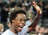 Monfils Pour draguer mets des chaussures pointues