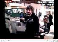 Fernando Alonso imite Mourinho a laeroport