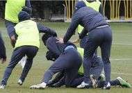 Adebayor et Kolo Toure se chiffonnent