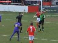 Un gardien expulse après 10 secondes de jeu