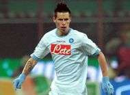 Le Real et le Barca s’arrachent Hamsik