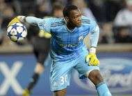 OM Pourquoi Mandanda pourrait partir cet ete