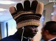 La tete de Balotelli a enfle