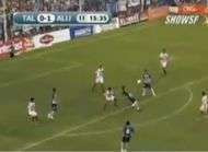 Riano plus beau que Rooney