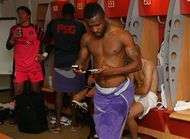 Coupet une petite biere après le match