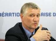 Clairefontaine accuse Blaquart