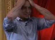 Roberto Carlos se tape la honte