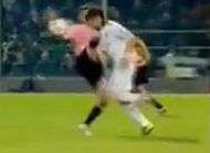 Pato se fait éclater la tête