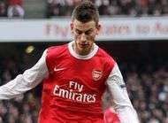 Pour Wenger Koscielny et Squillaci sont des nains