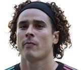 PSG Ochoa prefere a Douchez