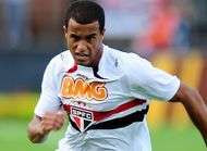 PSG Lucas le premier cadeau de Leonardo