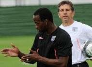 OL Govou demolit Puel