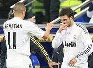 Pourquoi Benzema passe loin derriere Higuain