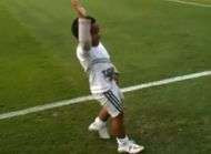 Quand le fils dAdriano imite Michael Jackson