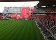 Le stade du FC Twente seffondre deux morts