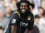 Adebayor se fait plumer par Manchester City