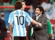 Messi fait flipper Maradona