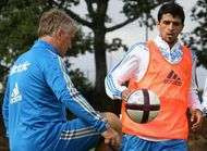 OM Deschamps saoule par Lucho Gonzalez