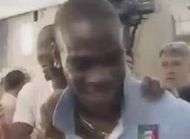 Balotelli est une star en prison