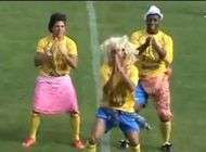 Shakira a un sosie tres moche