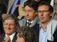 Bleus Pour Larque Blanc perd les pedales