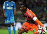 OM Mandanda se detruit tout seul