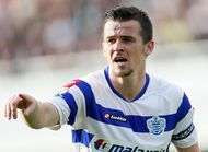 Taarabt epingle par Barton