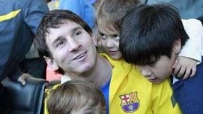 Barça : Messi racketté par des enfants