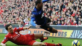 MU : Evra traité de singe à Liverpool