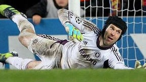 Chelsea : Cech opéré l’été prochain