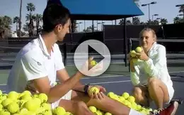 Djokovic et Sharapova voleurs de balle !