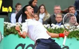 Roland-Garros : Djokovic rejoint Nadal en finale