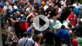 Euro 2012 : une énorme baston de hooligans !