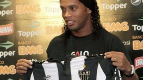 Vidéo : Ronaldinho marque et fond en larmes