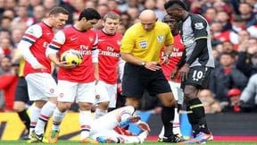 Vidéo : Sagna refuse de répondre à Adebayor avant le match