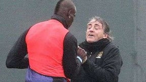 Man City : Mancini accuse Balotelli dêtre « lunatique »