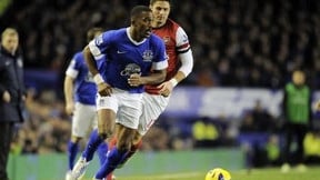 Everton : Distin a prolongé